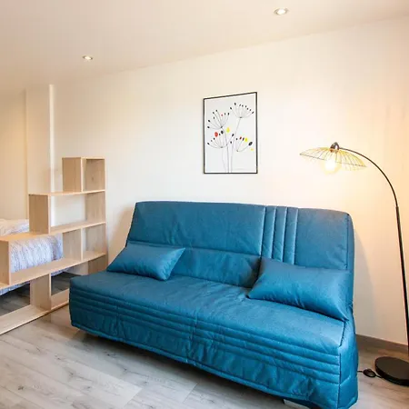 A La Gare Calme & Reposant Apartment *